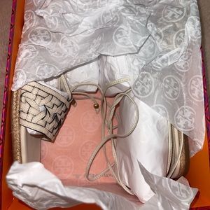 TORY BURCH SANDALS that lace up ! White ivory color